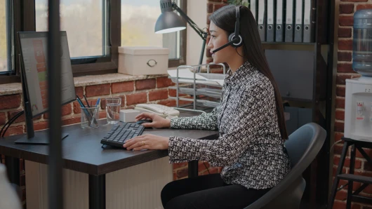 VOIP Technology: Bridging Distances and Transforming Communication